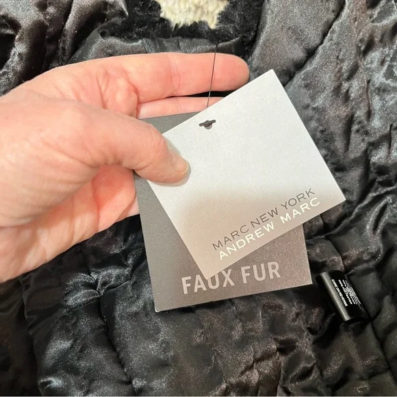 Women's Black Faux Fur Zip-Front Coat with Fur Collar Marc New York 2x NWT - Picture 8 of 15